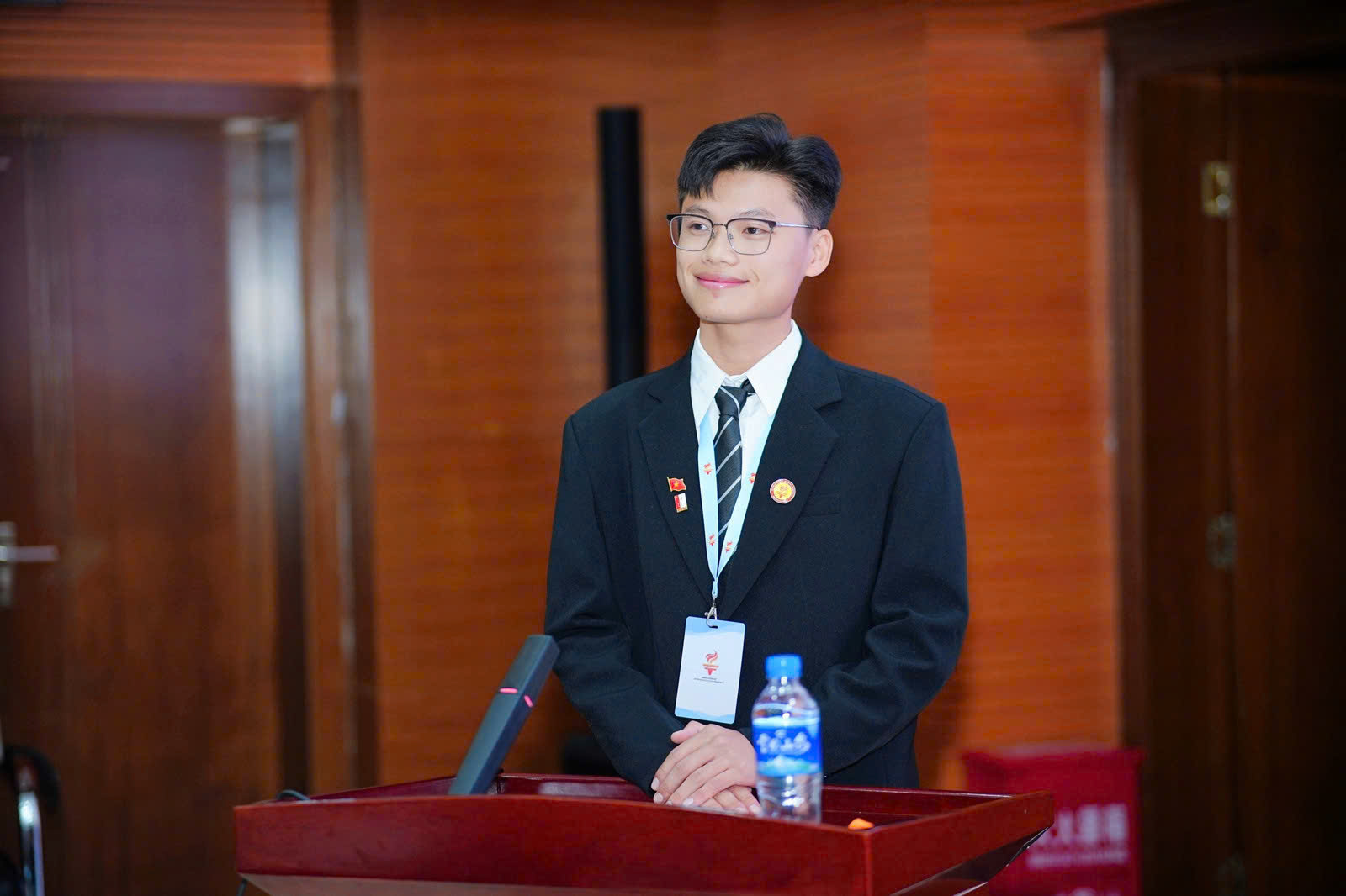 z7683501119378 ac9d112f0dc70ee16cb2de394d6e0b10