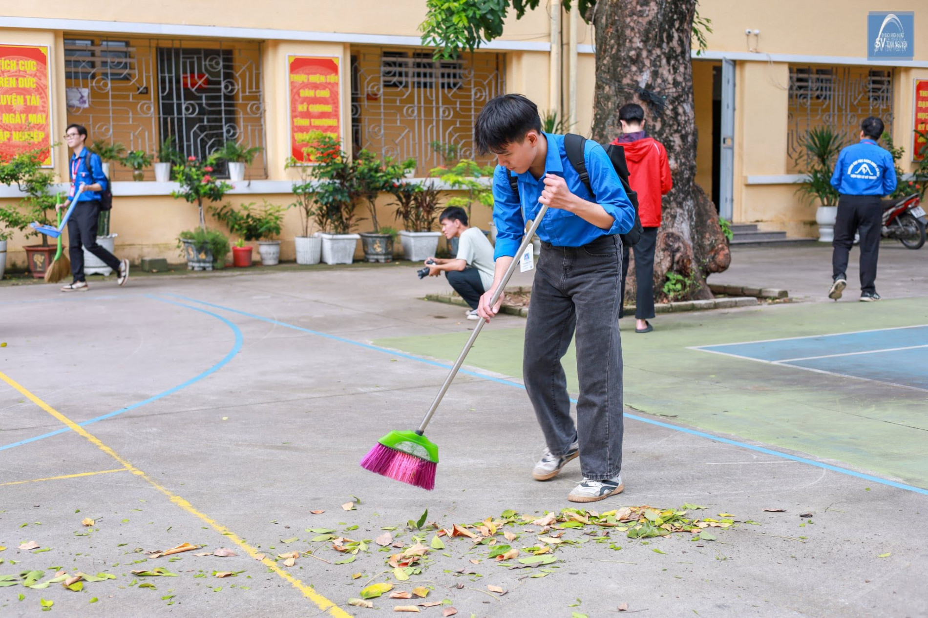 NGÀY CHỦ NHẬT XANH – CHUNG TAY XÂY DỰNG KÝ TÚC XÁ BÁCH KHOA XANH, SẠCH, VĂN MINH